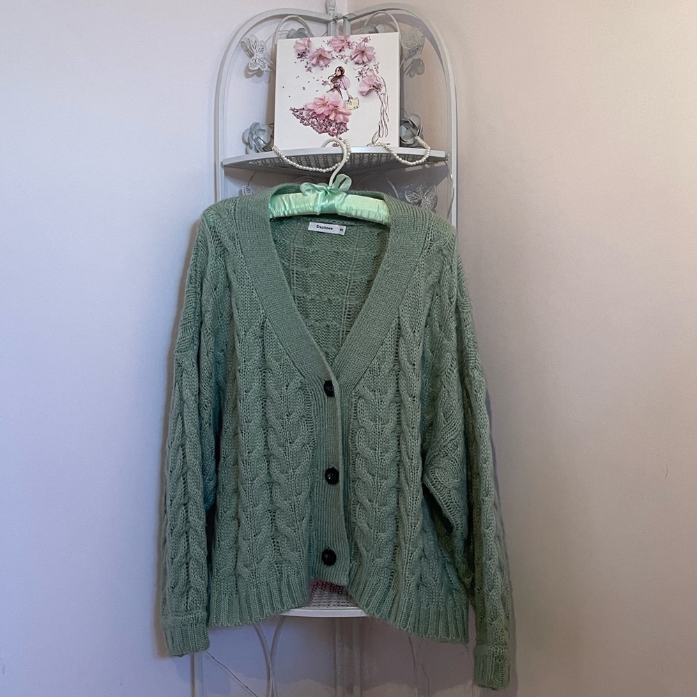 🧚‍♀️💚 DAPHNEA PARIS Cable Knit Cardigan Sage Green M/L - Picture 4 of 9